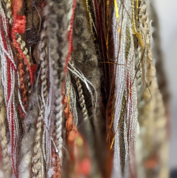 Fashion Scarf - Picture 3 of 4